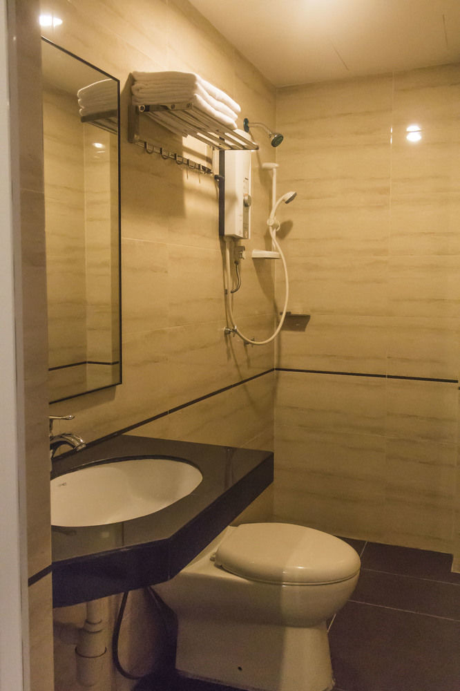Ag Hotel Penang Gelugor Dış mekan fotoğraf